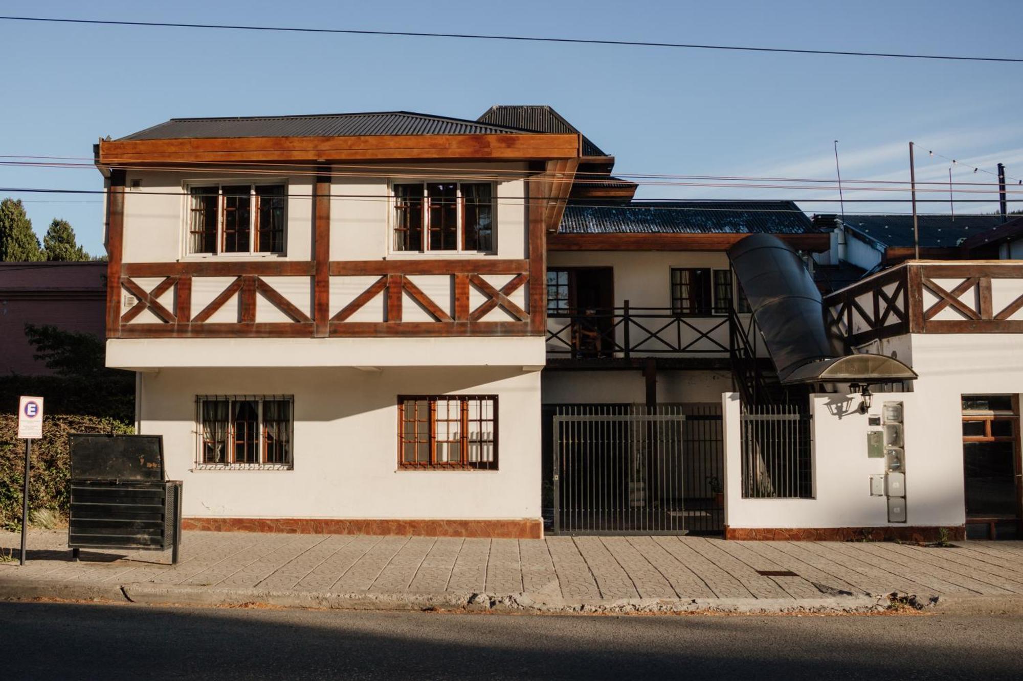 Hotel Pinto Terraza Esquel Bagian luar foto